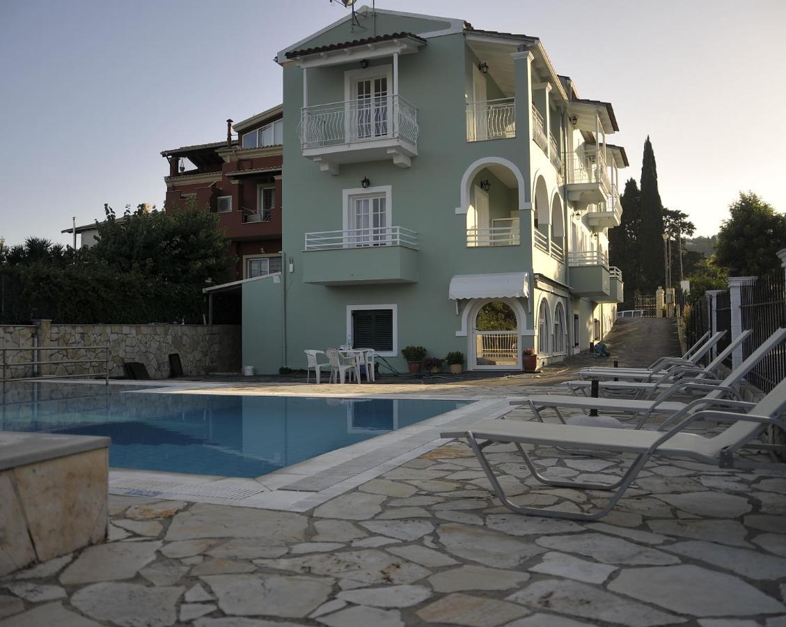 Spiros Athinaios Apartment'S Dassia  Exteriör bild